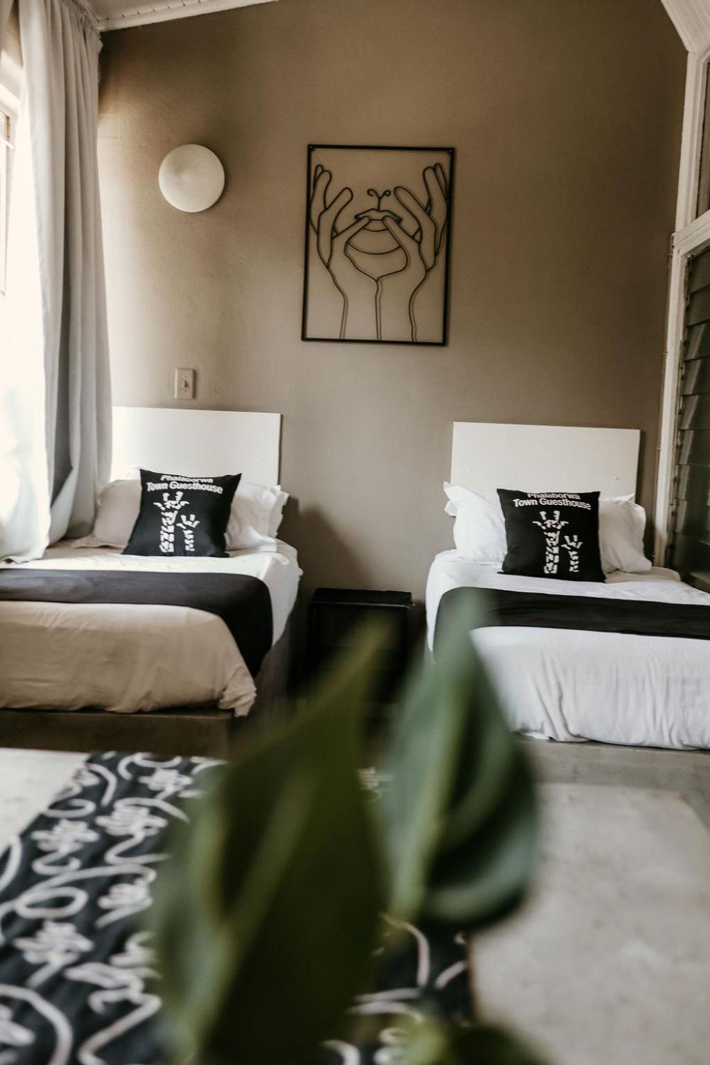 פאלאבורווה Overnight Stop Before Kruger National Park מראה חיצוני תמונה